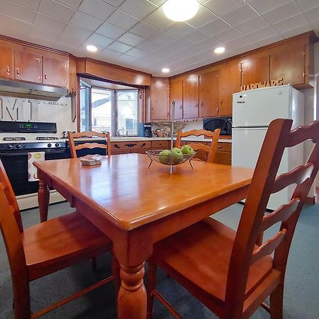 Huge Historic, W/Large Yard & Close To Beach Manistee Luaran gambar