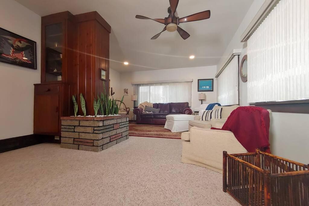 Huge Historic, W/Large Yard & Close To Beach Manistee Luaran gambar