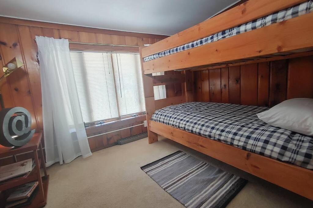 Huge Historic, W/Large Yard & Close To Beach Manistee Luaran gambar