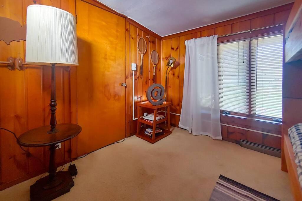 Huge Historic, W/Large Yard & Close To Beach Manistee Luaran gambar