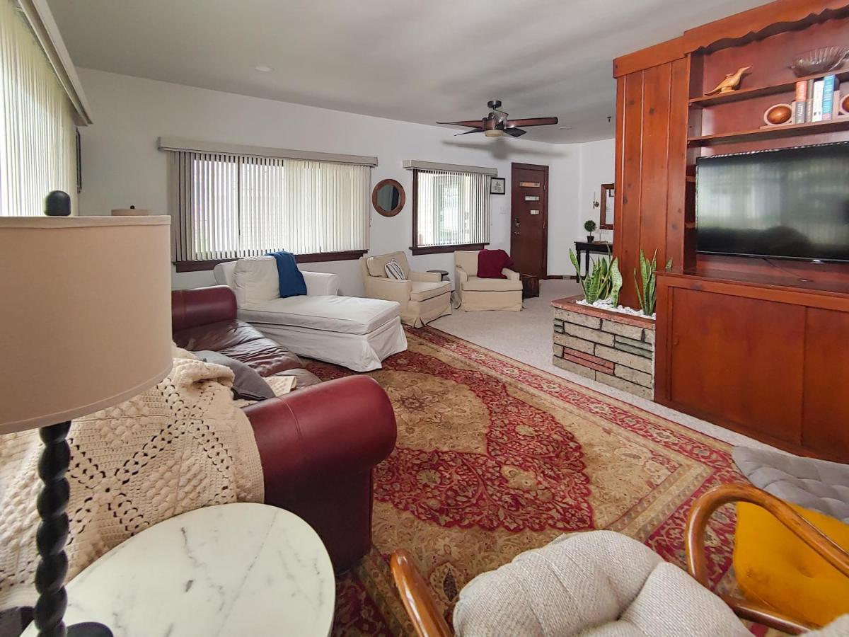 Huge Historic, W/Large Yard & Close To Beach Manistee Luaran gambar